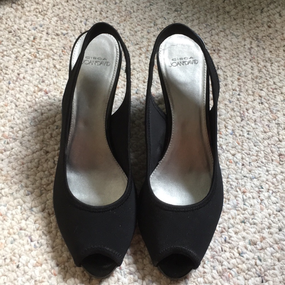 Circa Joan & David Black Wedges